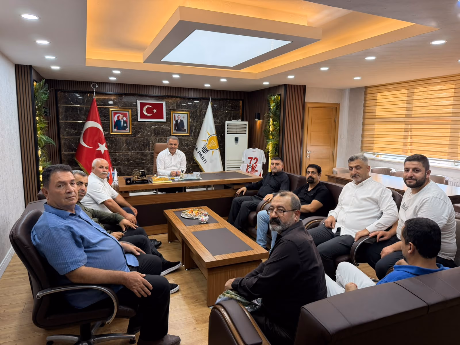AK Parti Batman İl Başkanlığında Yoğun Ziyaret (3)