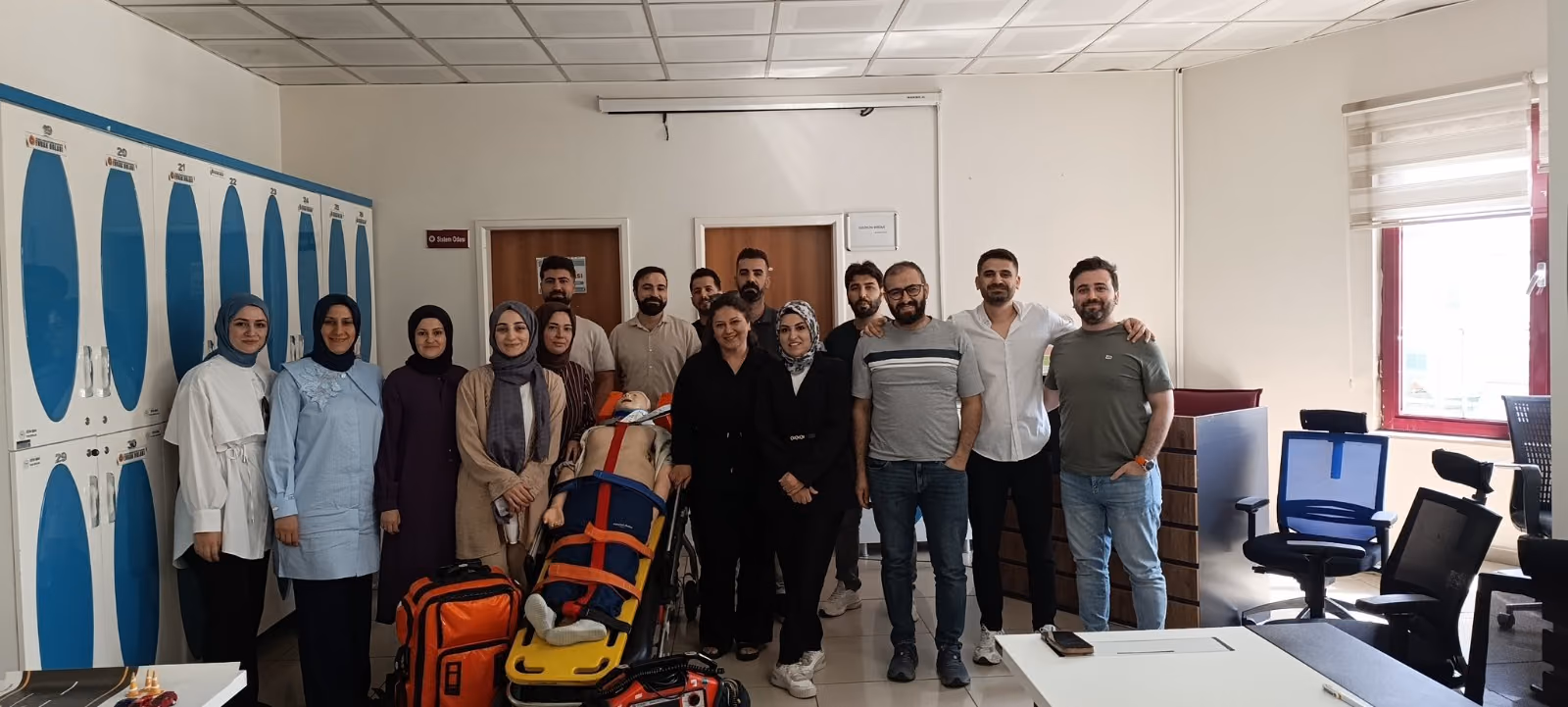 AMBULANS EKİPLERİNE UYGULAMALI EĞİTİM