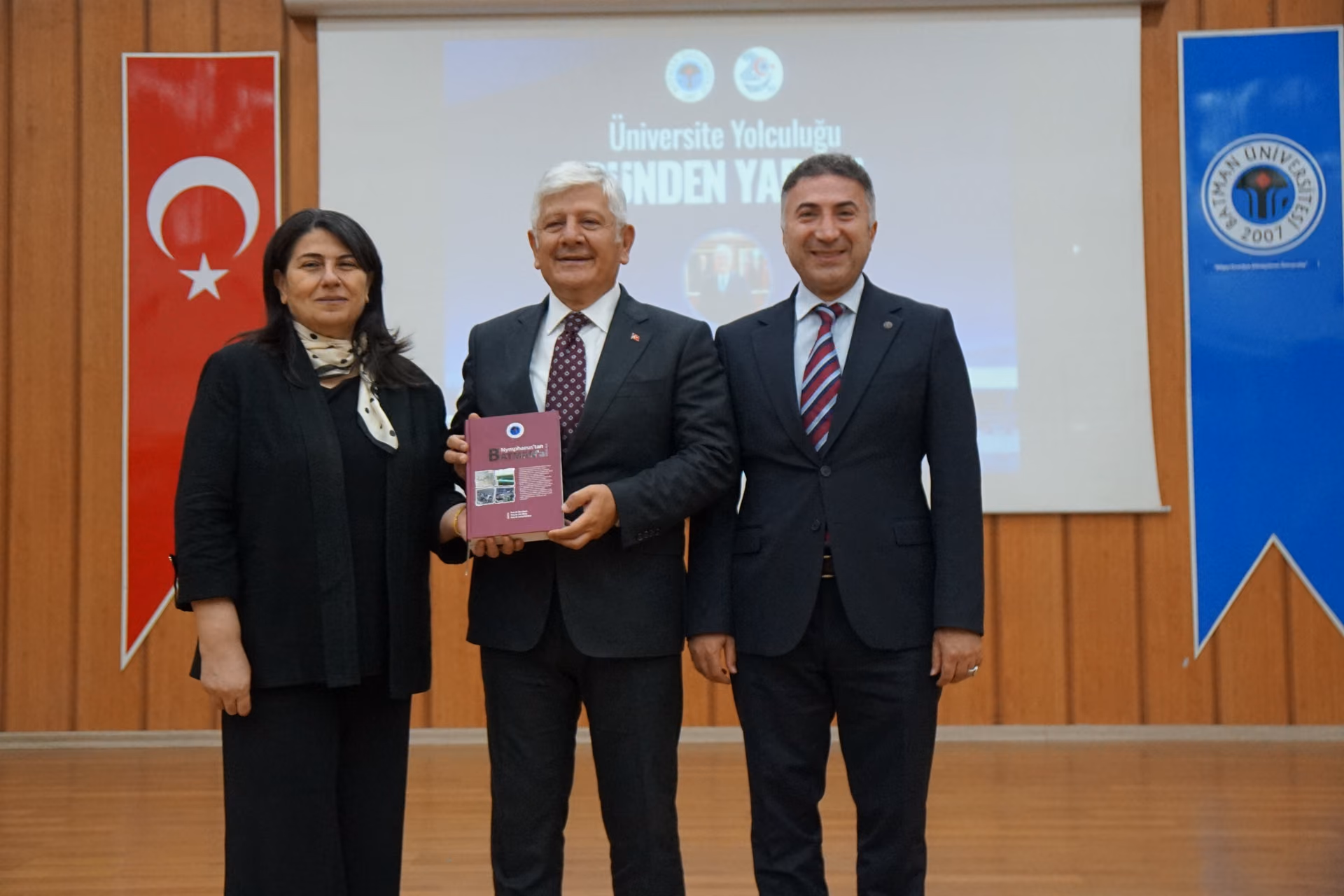 Batman Üniversitesi’nde Dünden Yarına Konferansı Yapıldı (5)
