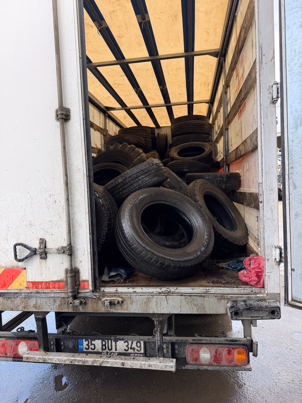 9 AYDA 758 TON ATIK LASTİK GERİ DÖNÜŞÜME GÖNDERİLDİ (1)