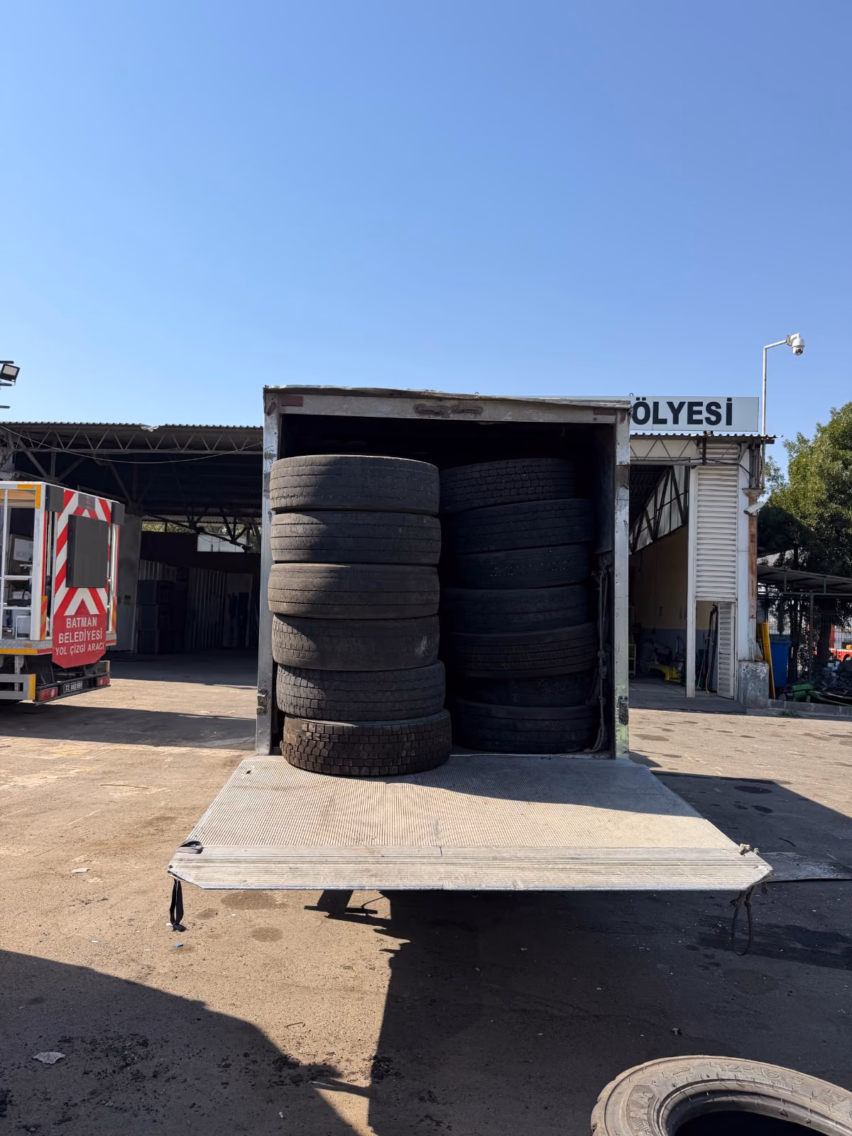 9 AYDA 758 TON ATIK LASTİK GERİ DÖNÜŞÜME GÖNDERİLDİ (1)