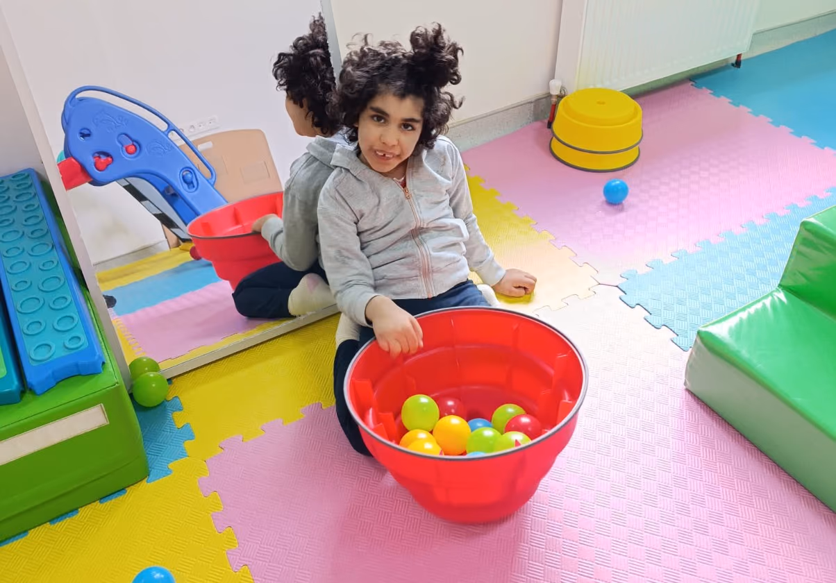 ENGELLİ AKTİF YAŞAM MERKEZİ’NDEN ÖZEL BİREYLERE DESTE2K