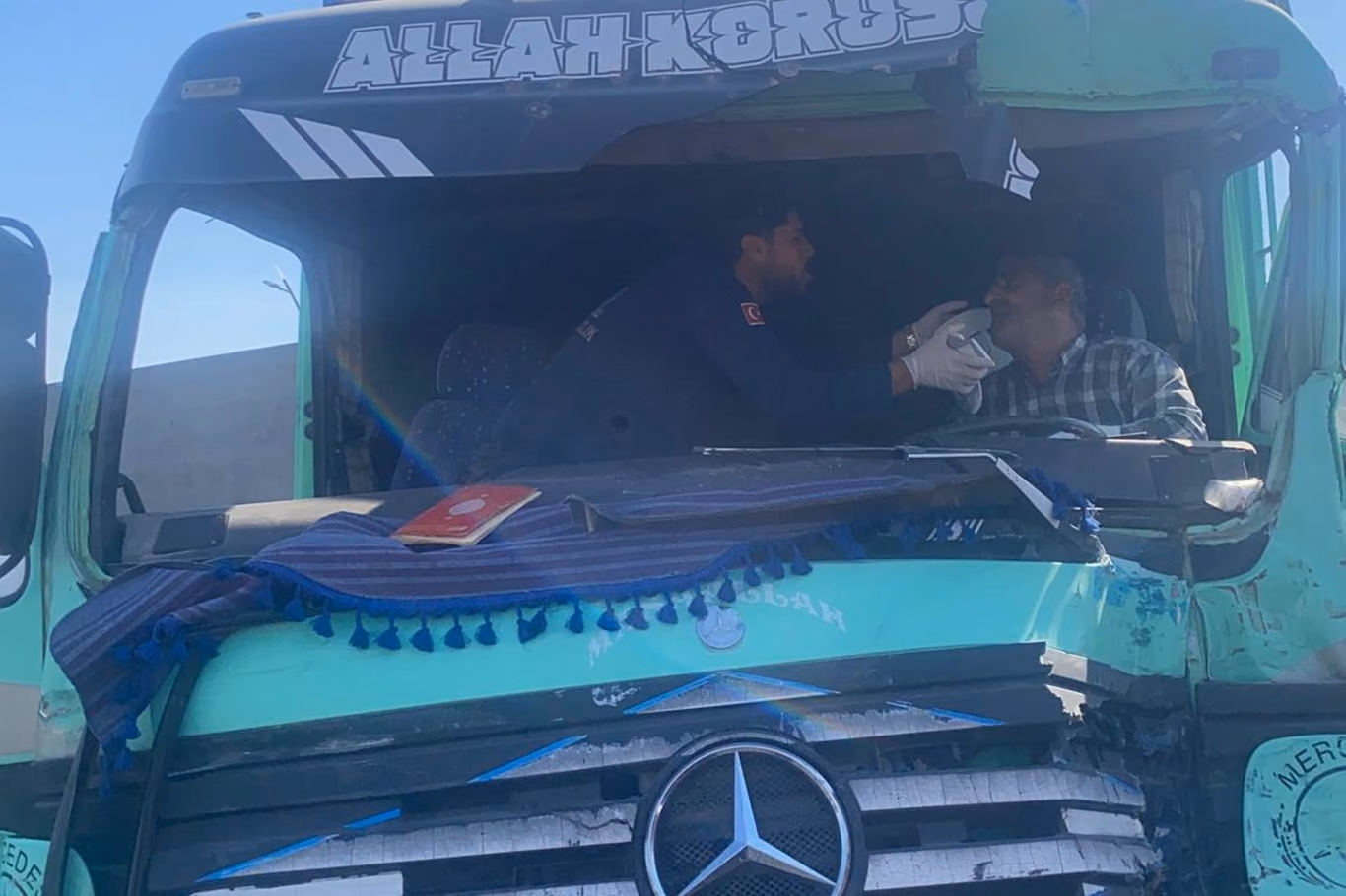 OTOGAR KAVŞAĞINDA TIR KAZASI 1 YARALI (2)