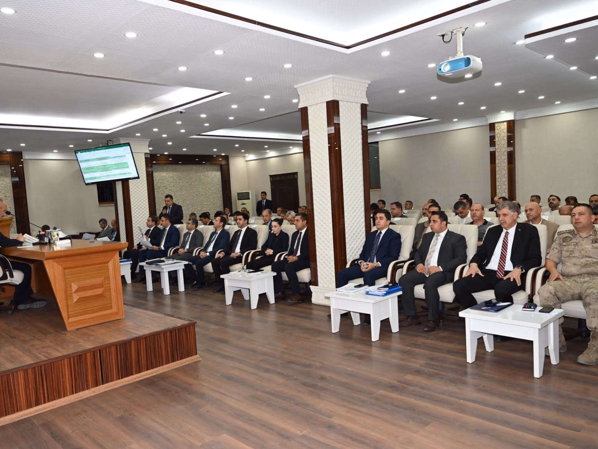 SABAHIN BEREKETİ NDE PROJELER MASAYA YATIRILDI (2)