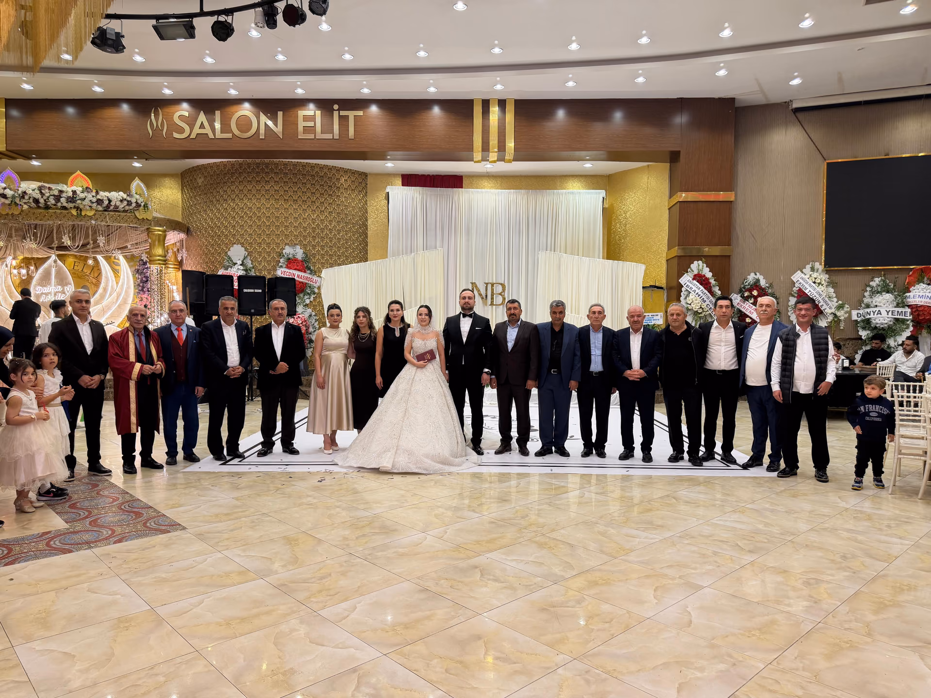 TÜZÜN VE YOLBAŞ AİLELERİNİN MUTLU GÜNÜ (1)