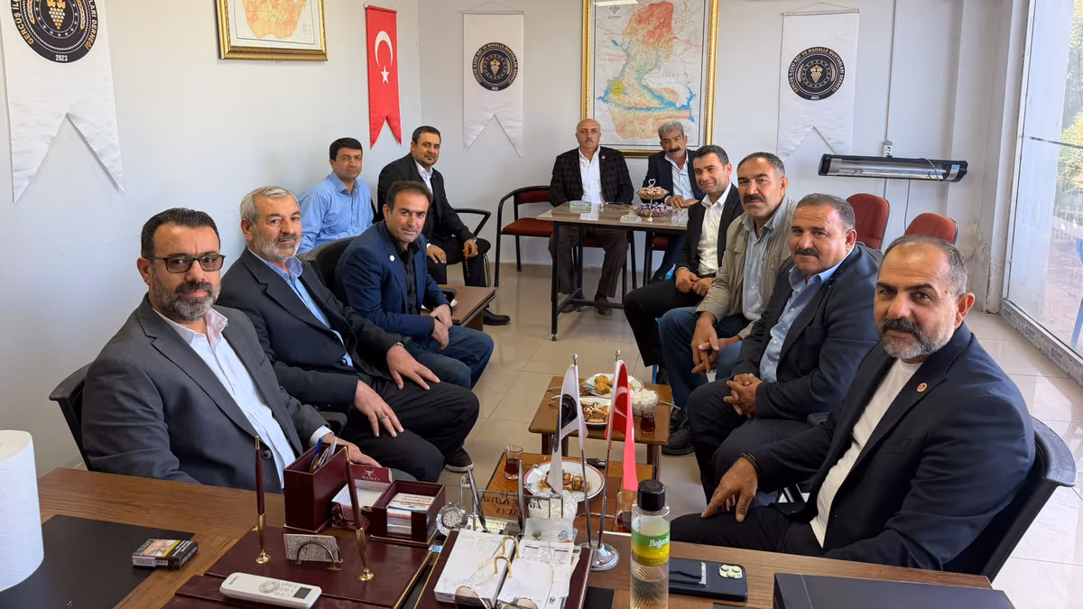 HÜDA PAR’DAN GERCÜŞ’TE MUHTARLAR GÜNÜ ZİYARETİ (3)