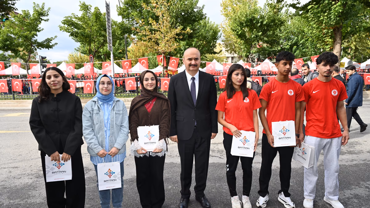 29 EKİM CUMHURİYET BAYRAMI COŞKUYLA KUTLANDI (9)