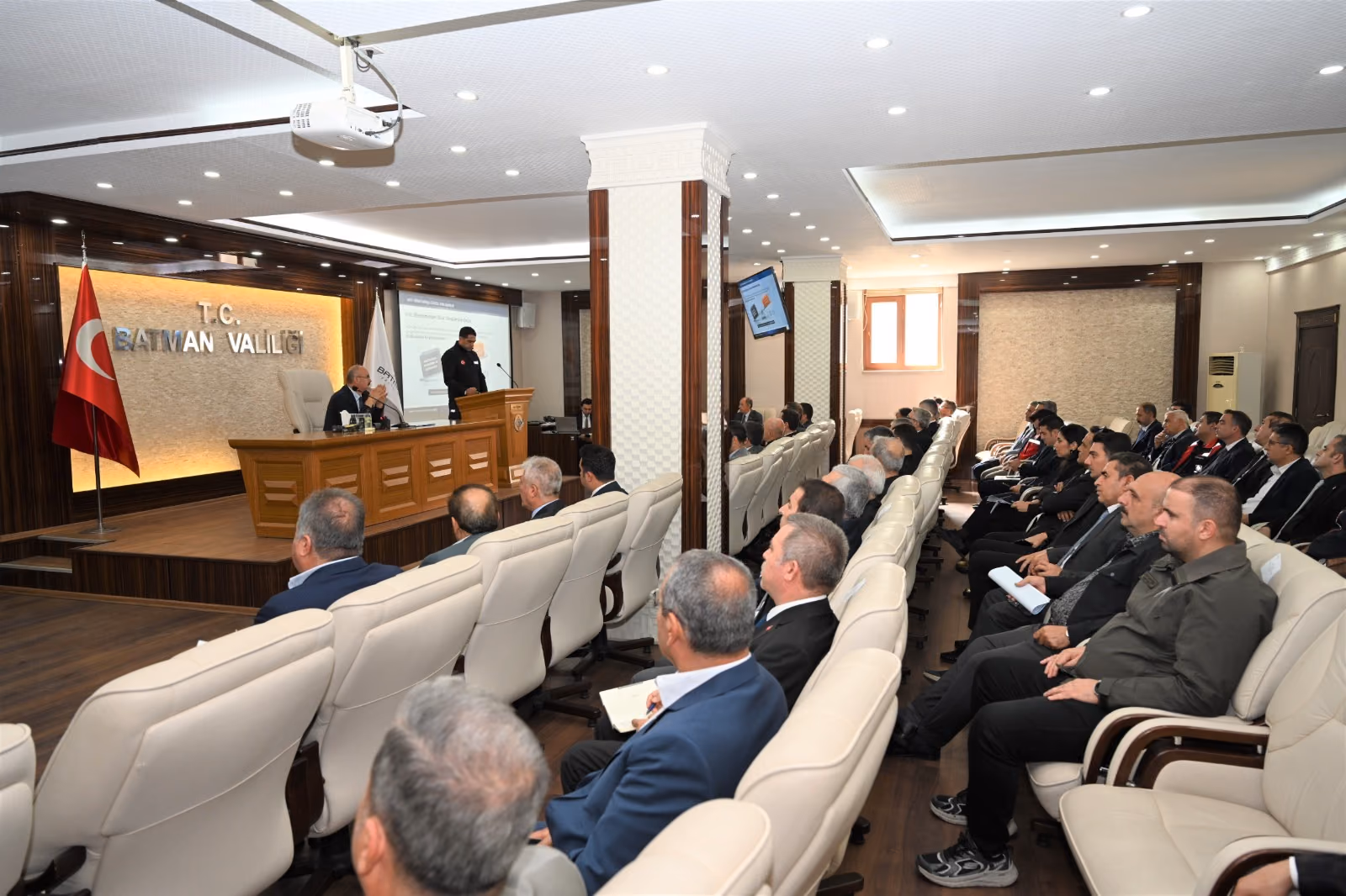 AFET RİSKLERİNE KARŞI ALINACAK ÖNLEMLER GÖRÜŞÜLDÜ (2)
