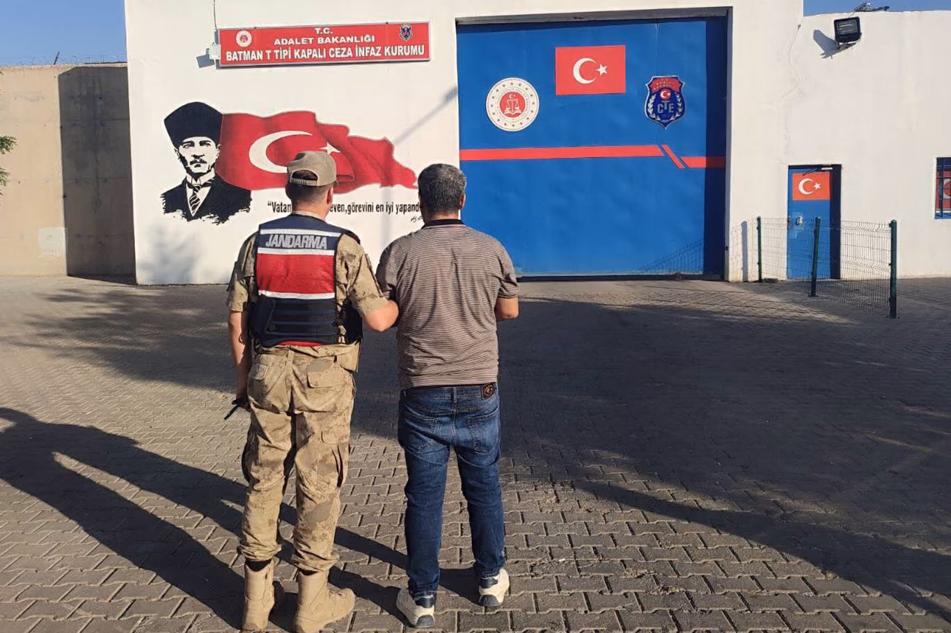 ARANAN 38 HÜKÜMLÜ YAKALANDI (2)