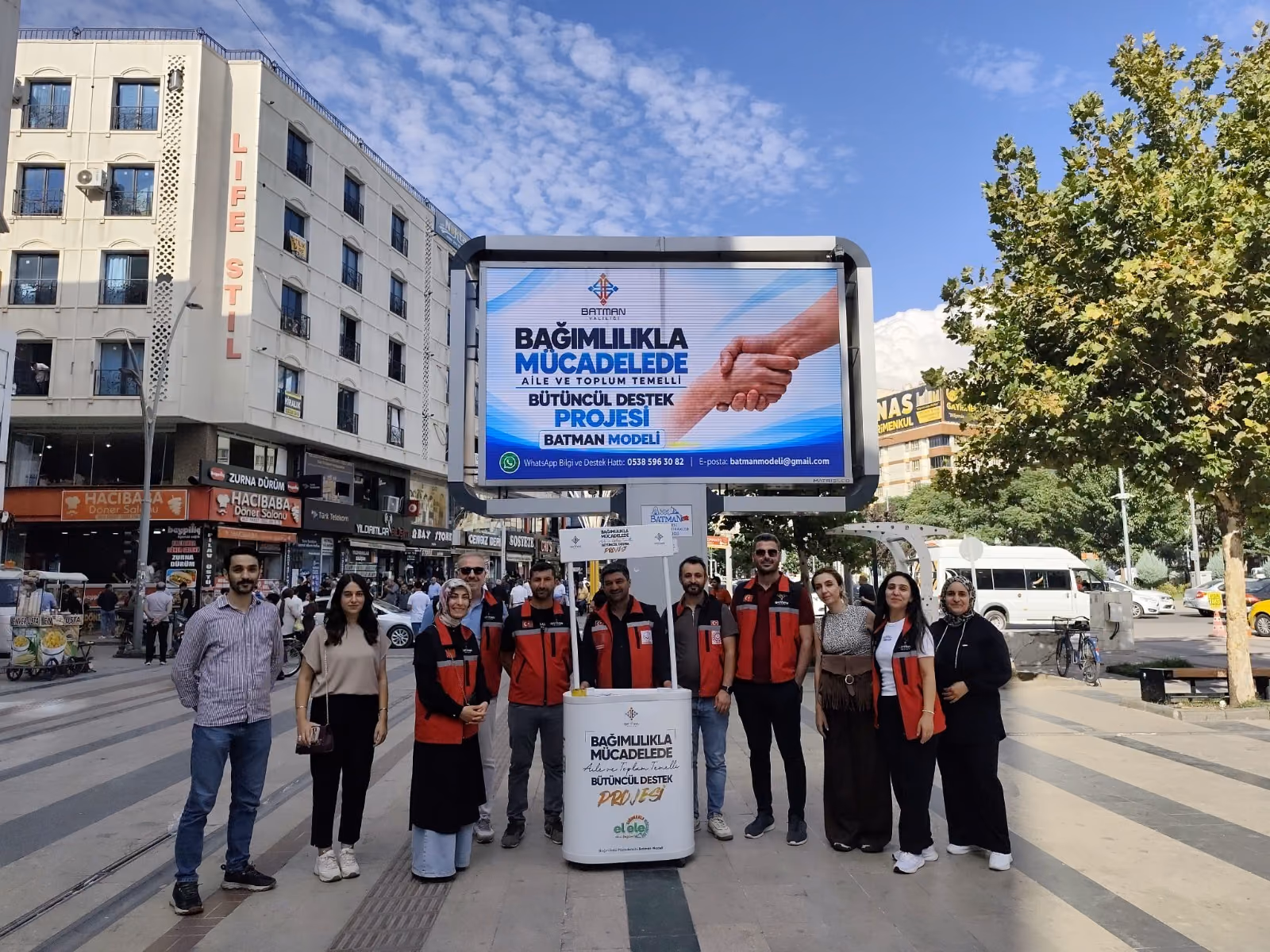 BAĞIMLILIKLA MÜCADELE GÜLİSTAN CADDESİ’NE TAŞINDI (3)