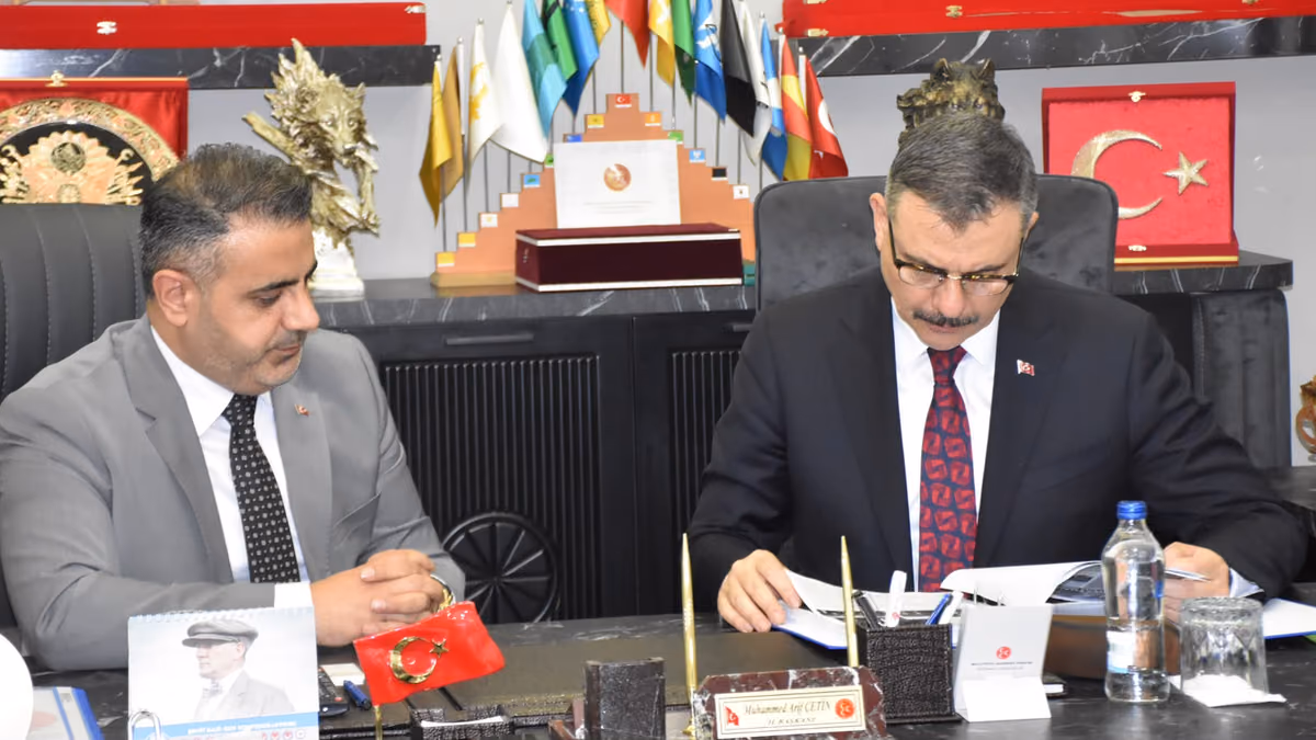 BAKAN ÇİFTÇİ’DEN MHP BATMAN İL BAŞKANLIĞINA ZİYARET (6)