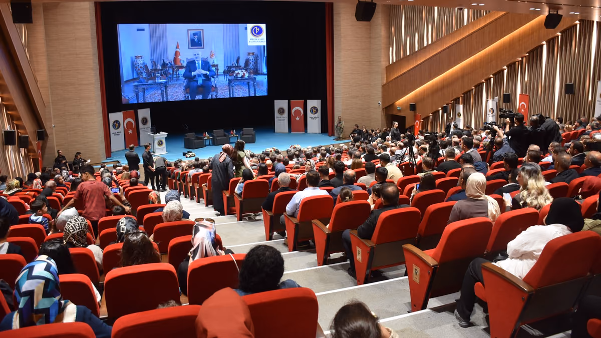 BAKAN ÇİFTÇİ “TERÖRSÜZ TÜRKİYE SÜRECİNDE PAZARLIK DA TAVİZ DE YOK!” (3)