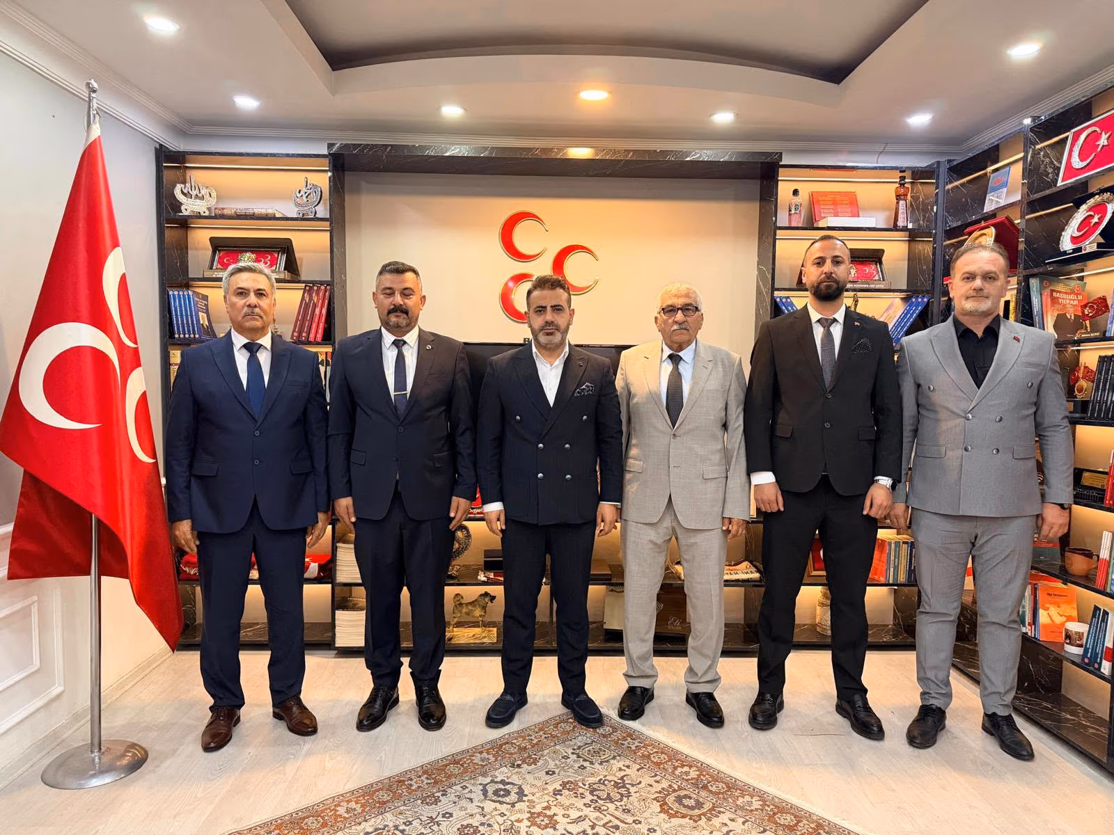 BAŞKAN ÇETİN BAŞKANLIĞINDA YENİ YÖNETİM İLK TOPLANTISINI YAPTI (4)