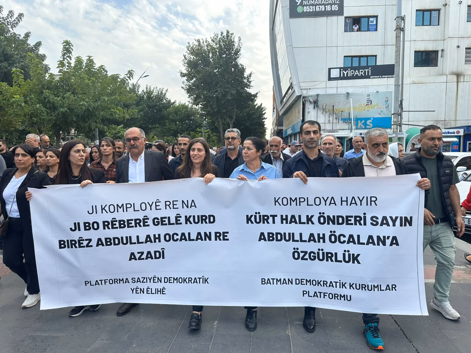 BATMAN’DA 9 EKİM YÜRÜYÜŞÜ BARIŞ VE DEMOKRATİK ÇÖZÜM ÇAĞRISI (2)