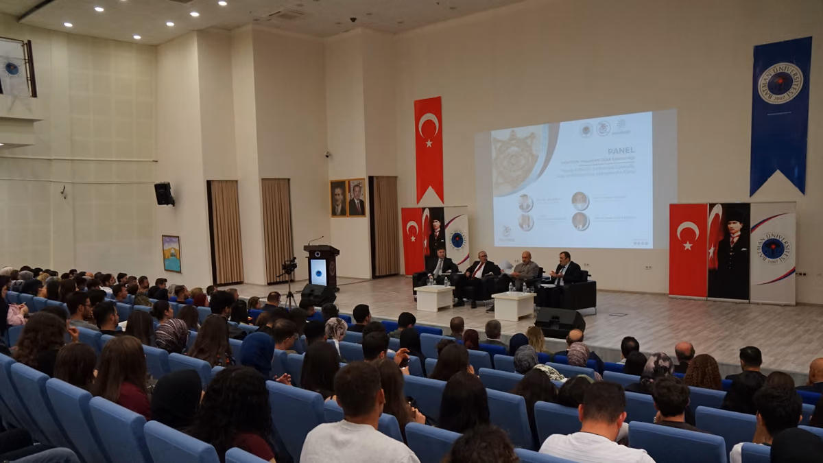 BATMAN ÜNİVERSİTESİNDE YAPAY ZEKÂ VE DİJİTAL EGEMENLİK PANELİ (2)