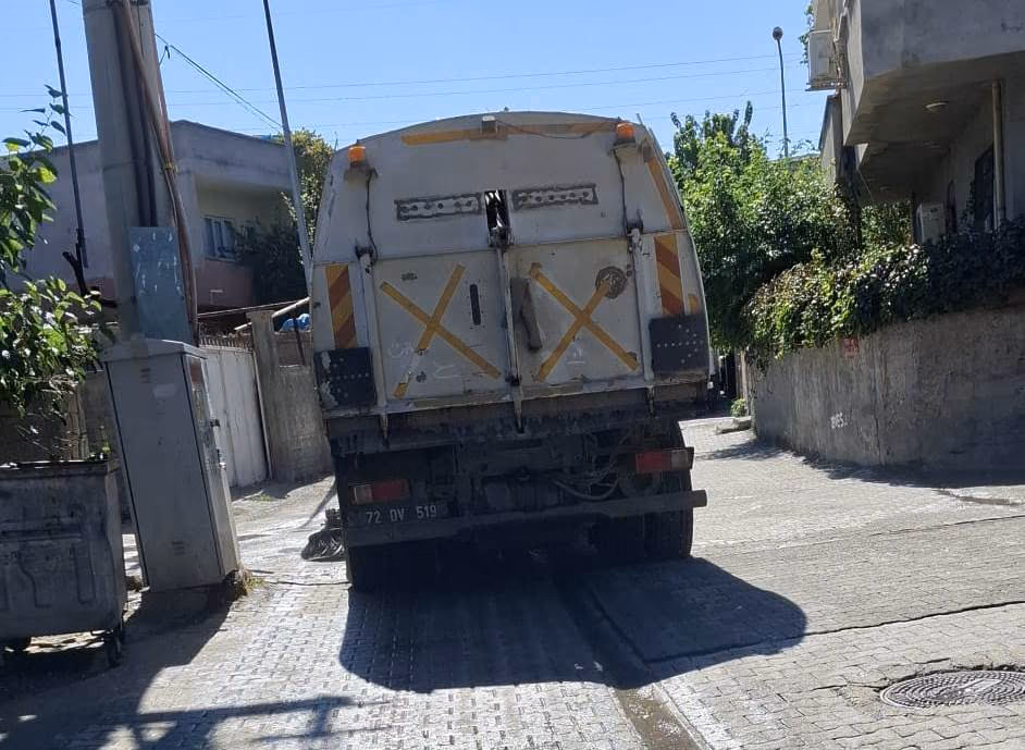 CADDE VE SOKAKLARDA TEMİZLİK ÇALIŞMASI (1)