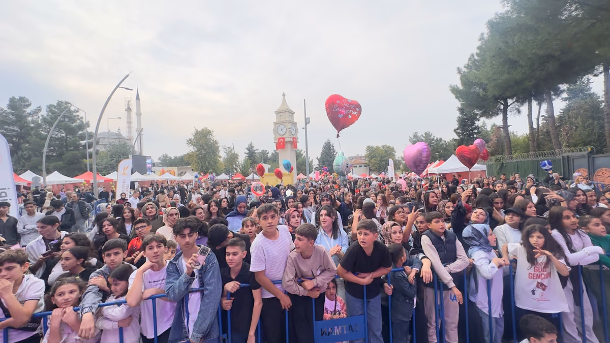 DEMİRHAN BEŞİRİ FESTİVALİ’NDE VATANDAŞLARLA BULUŞTU (3)