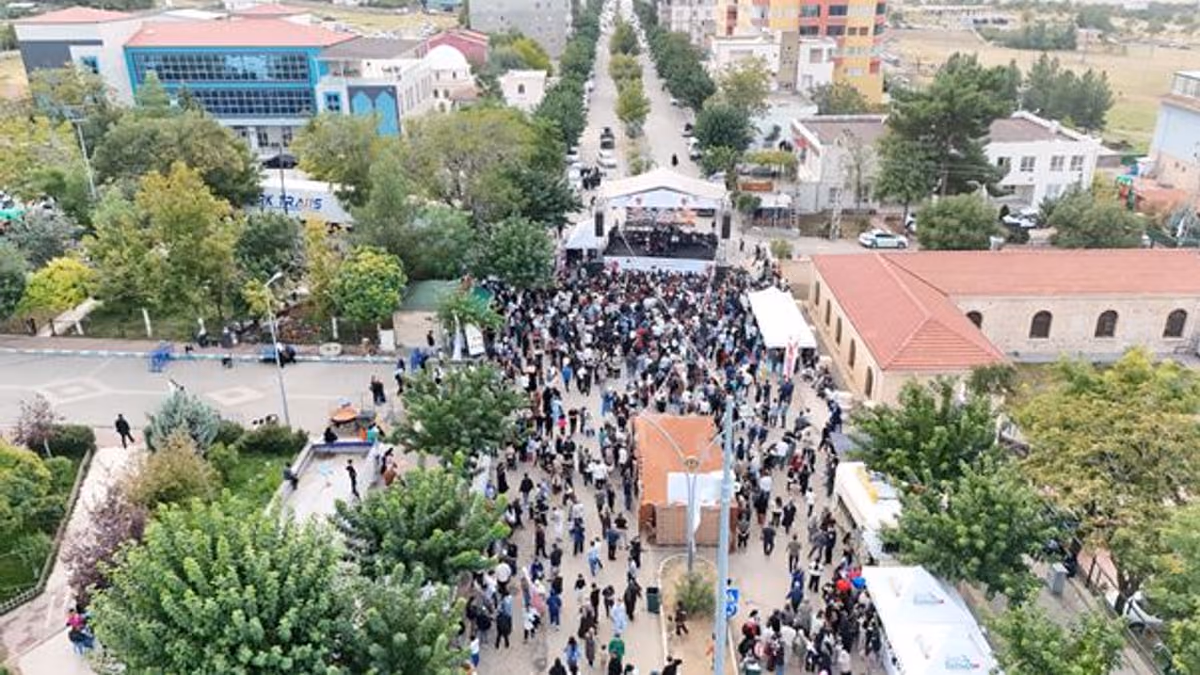 DEMİRHAN VE İSTİŞARE GRUBUNDAN GERCÜŞ FESTİVALİ’NE ZİYARET (1)