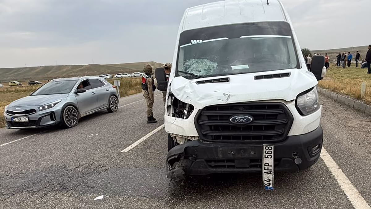 DİYARBAKIR-BATMAN YOLUNDA FECİ KAZA 1 ÖLÜ (2)