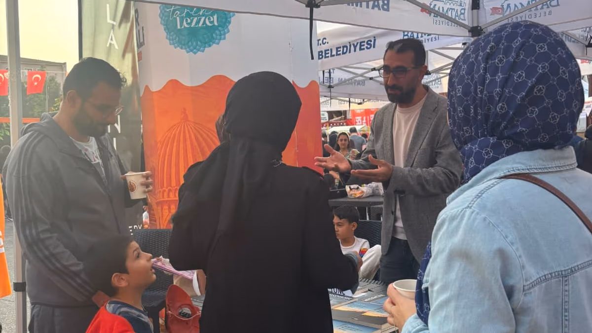 DR. FERİT TUNÇ, BATMAN KİTAP FUARI’NDA OKURLARIYLA BULUŞTU (2)