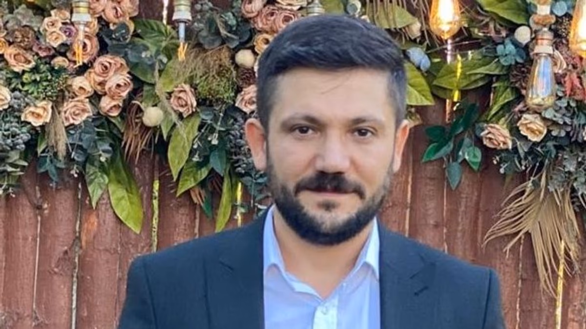 DÜRKEN “GENEL BAŞKANIMIZ KARAKURT, ÜLKEMİZİN SORUNLARINI İYİ BİLİYOR” (1) Emre Baydak