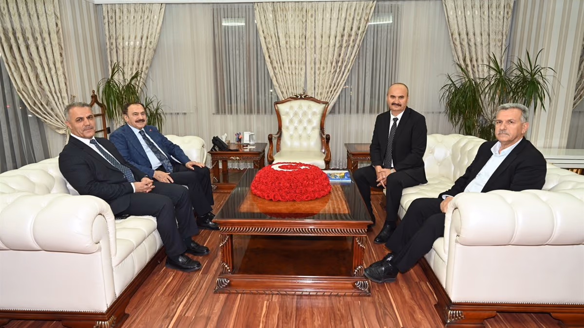 EROĞLU, VALİ CANALP İLE BİR ARAYA GELDİ (1)