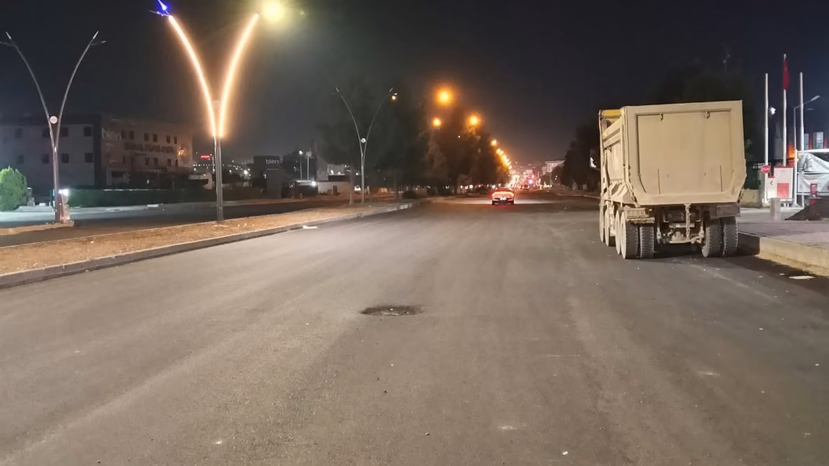 ESKİ TEKEL KAVŞAĞI’NDA TRAFİK DÜZENLEMESİ (1)