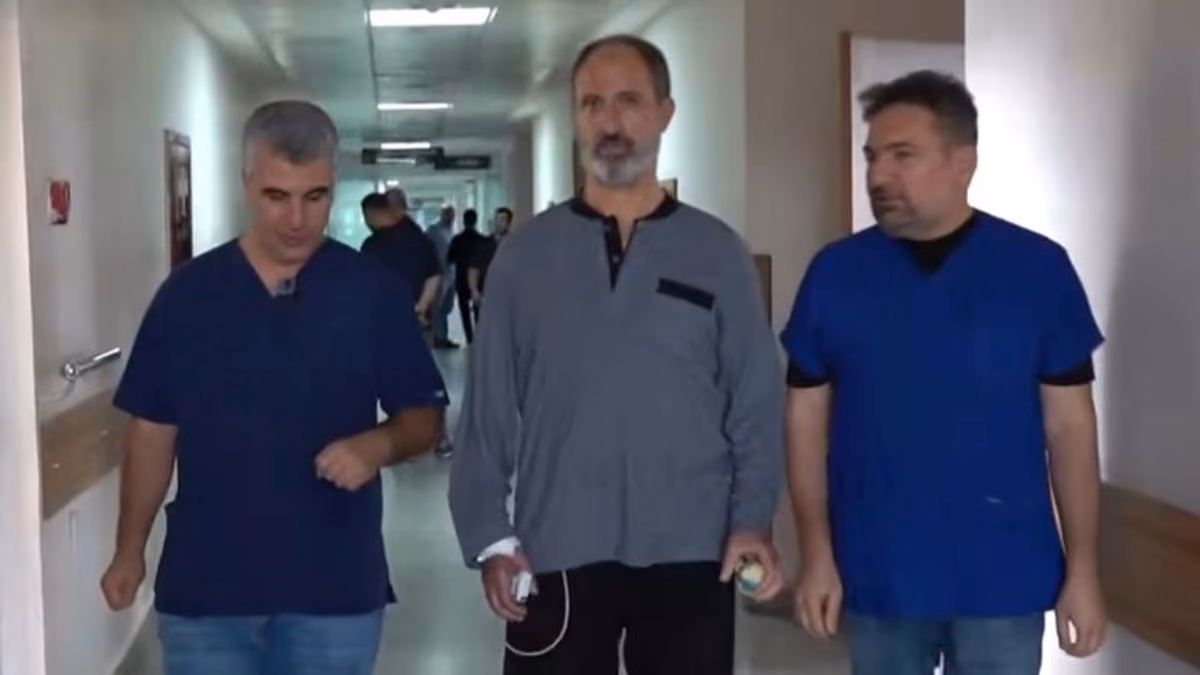 FELÇ GEÇİREN HASTA YENİDEN KONUŞMAYA BAŞLADI2 (1)