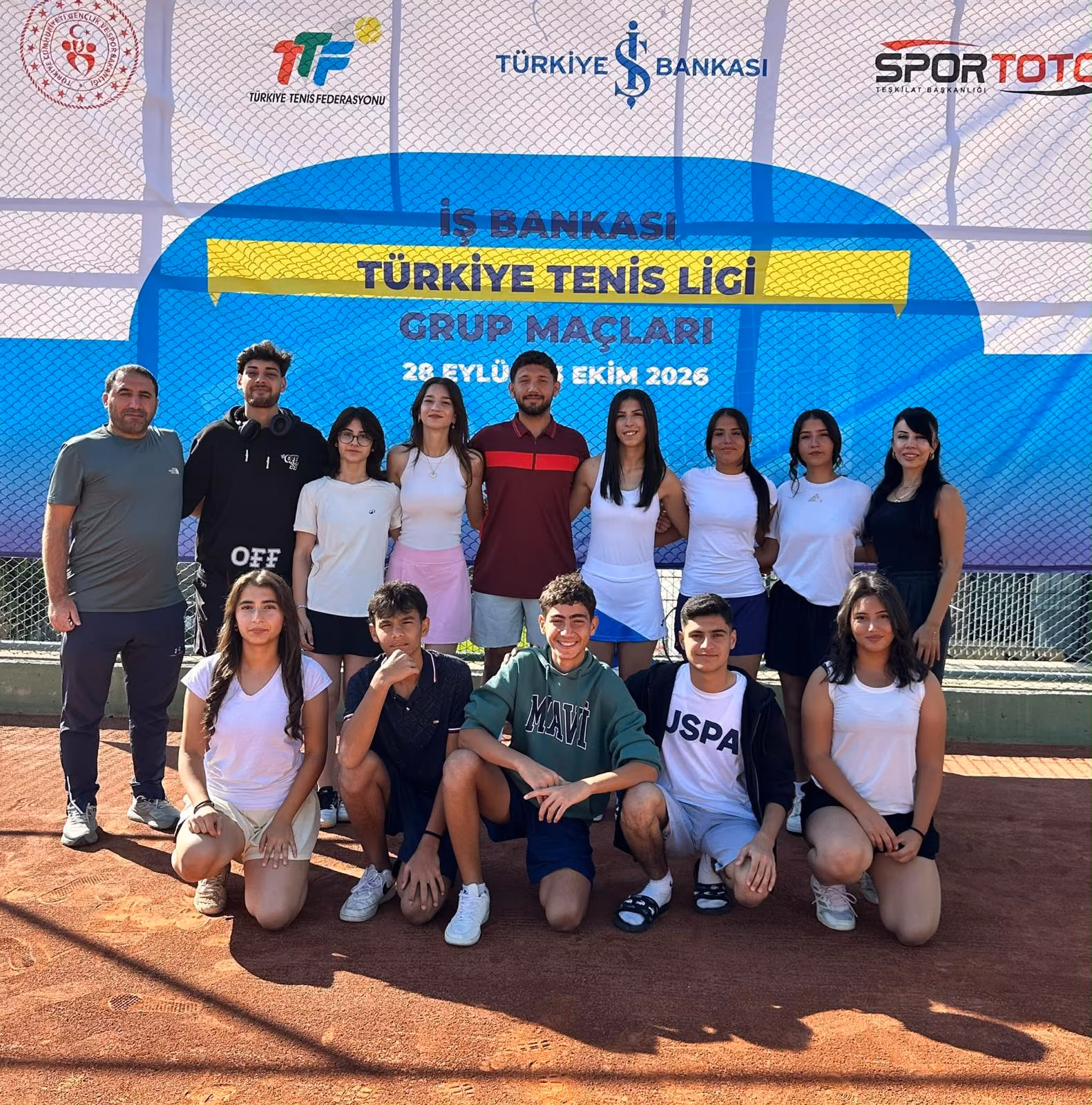 Gaziantep’te Batman Rüzgârı Kız Tenis Takımı Üst Üste 5. Kez Bölge Şampiyonu! (1)