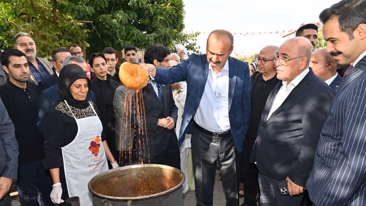 GERCÜŞ’TE BAĞBOZUMU FESTİVALİ COŞKUSU (2)