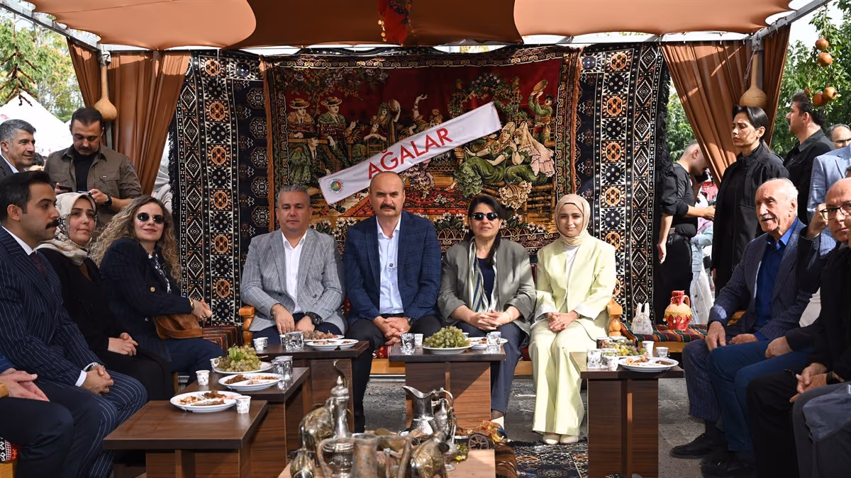 GERCÜŞ’TE BAĞBOZUMU FESTİVALİ COŞKUSU (7)
