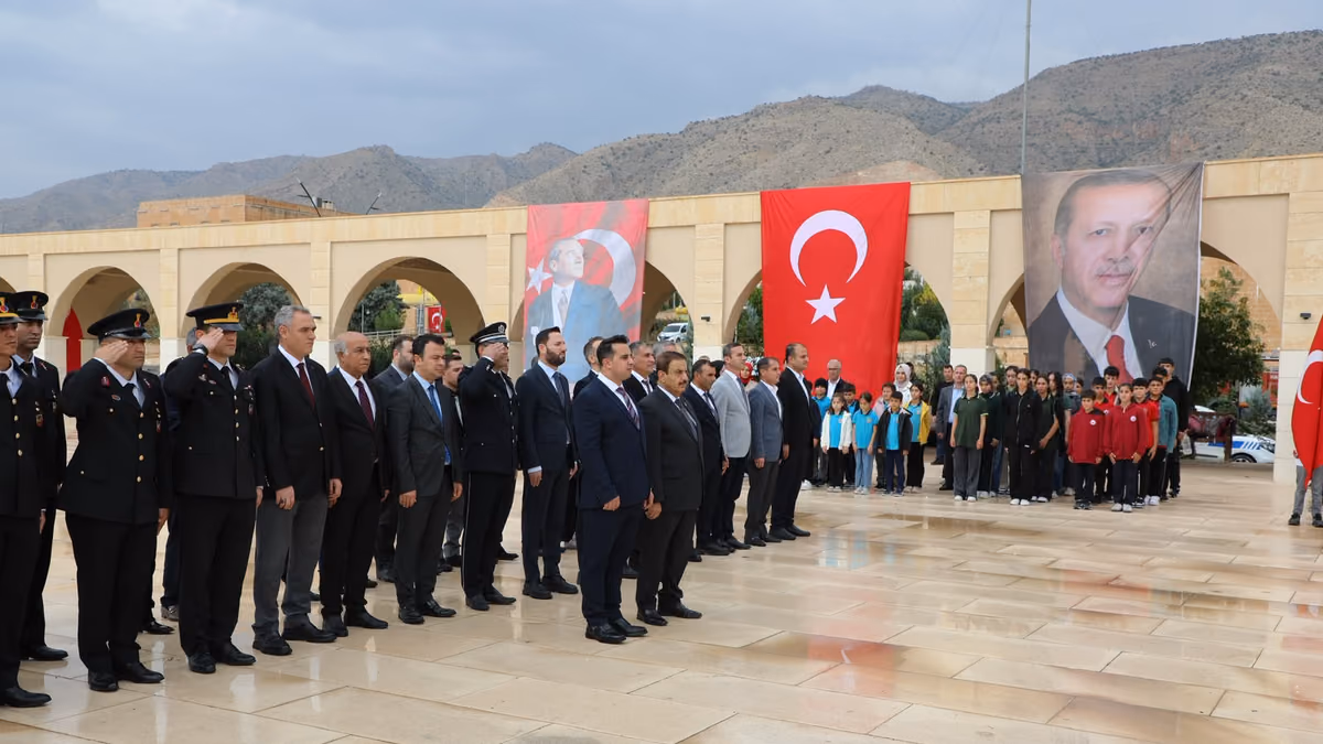 HASANKEYF’TE CUMHURİYET’İN 103. YILINA ÇELENKLİ TÖREN (1)