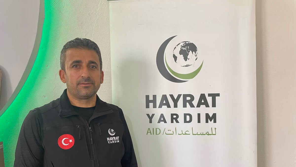 HAYRAT DERNEĞİNDEN ÇOCUKLARA KIŞLIK GİYİM YARDIMI (1)