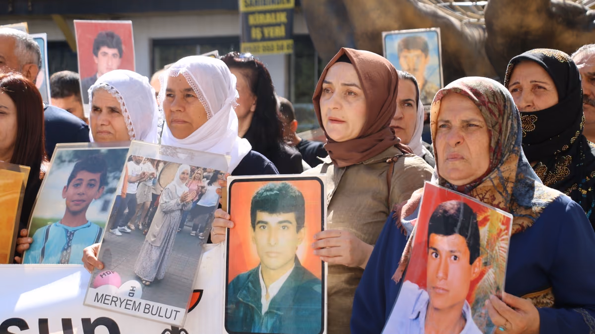 İHD BATMAN “10 EKİM’İ UNUTMADIK, UNUTTURMAYACAĞIZ” (4)
