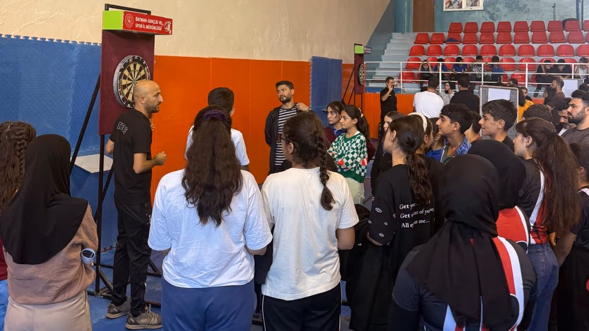 KOZLUK’TA 18 OKULDAN 72 SPORCU DART TURNUVASINDA YARIŞTI (2)