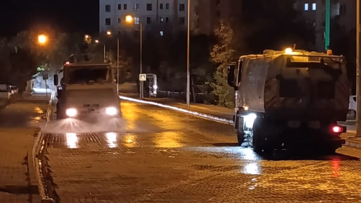 MAHALLE VE PAZAR YERLERİNDE KAPSAMLI TEMİZLİK (2)