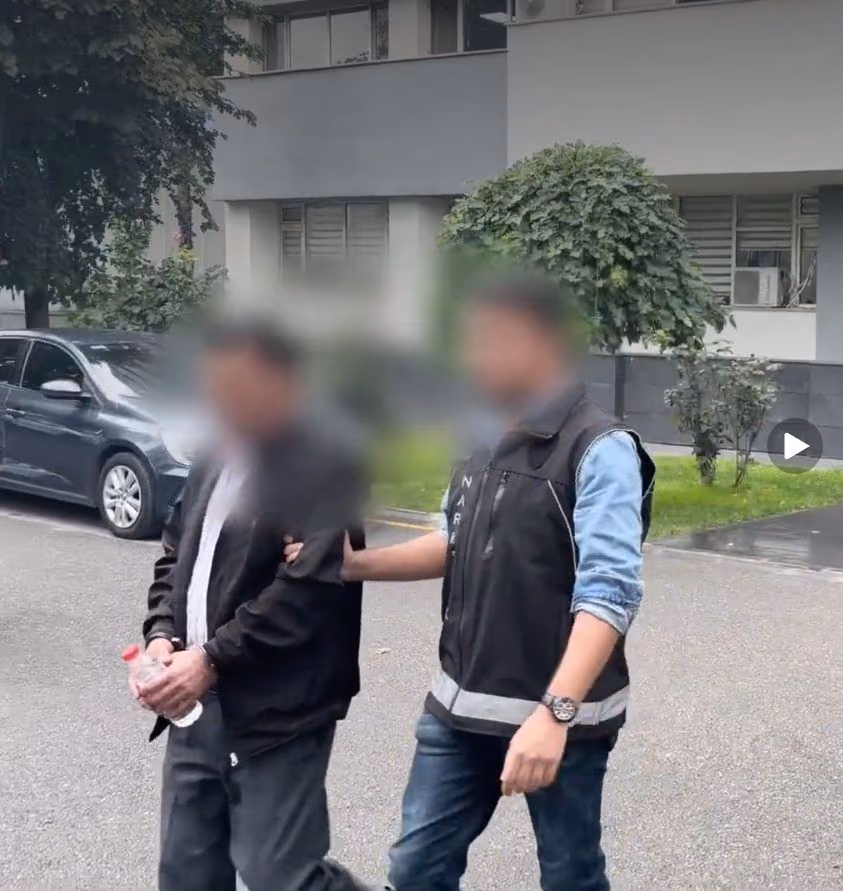 MİDESİNDEN 91 PARÇA UYUŞTURUCU ÇIKTI (1)