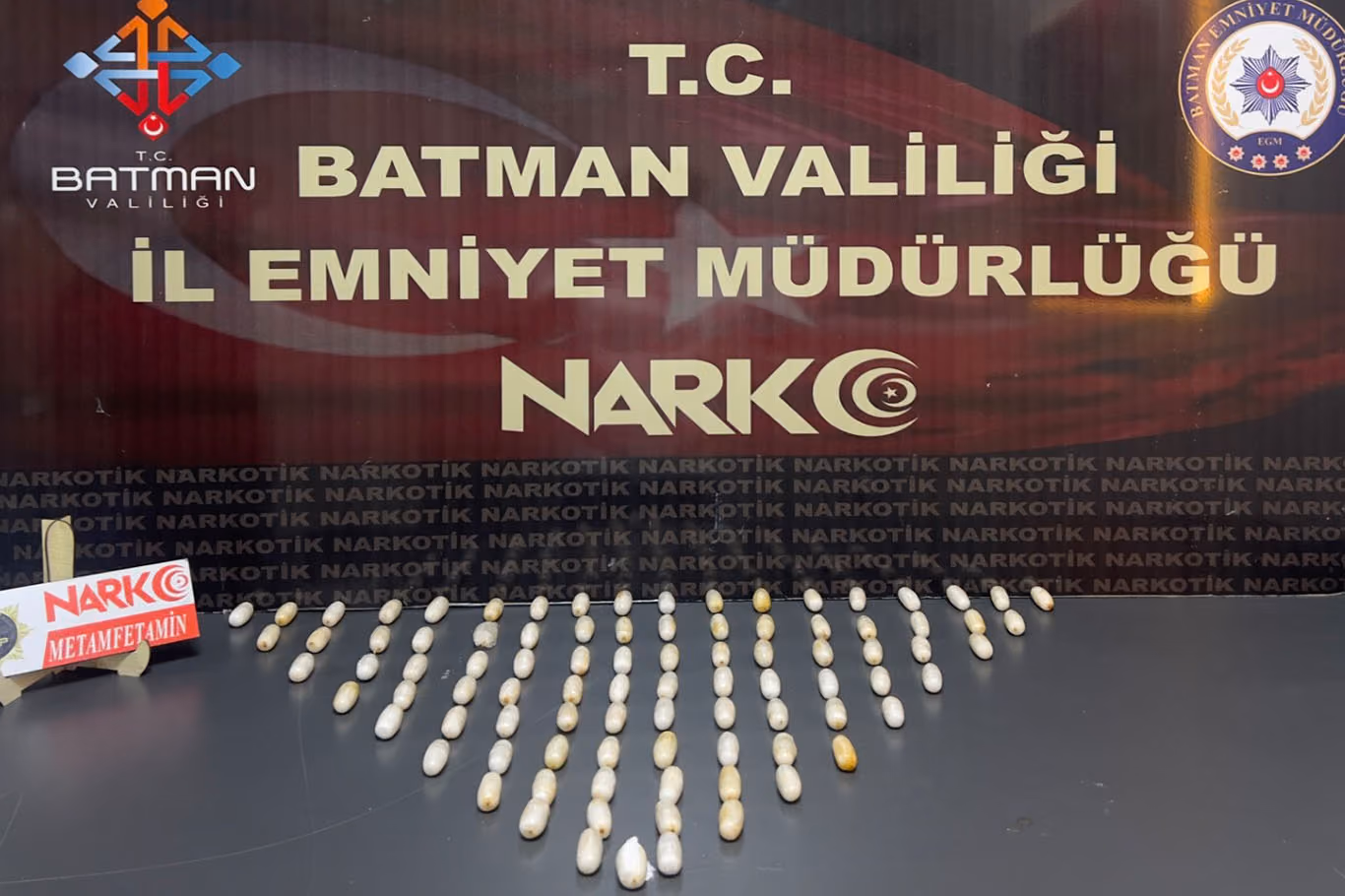 MİDESİNDEN 91 PARÇA UYUŞTURUCU ÇIKTI (2)