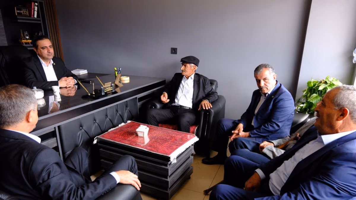 MİLLETVEKİLİ RAMANLI, YÜKSEKOVA’DA VATANDAŞLARIN TALEPLERİNİ DİNLEDİ (3)