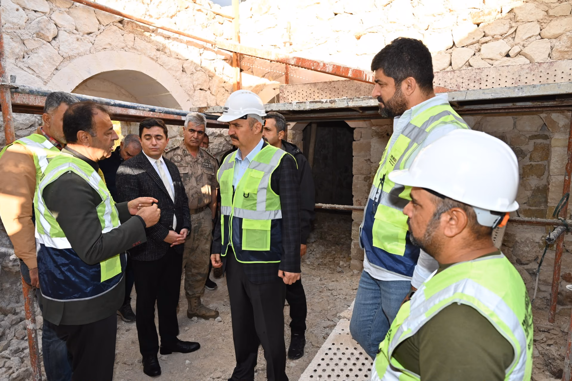 ŞEYH HEVİNDA ZİYARETGÂHI’NDA RESTORASYONDA SONA YAKLAŞILDI (2)