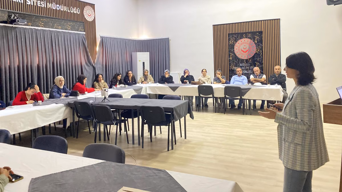 SOSYAL HİZMET PERSONELİNE SAĞLIK VE HİJYEN EĞİTİMİ (3)