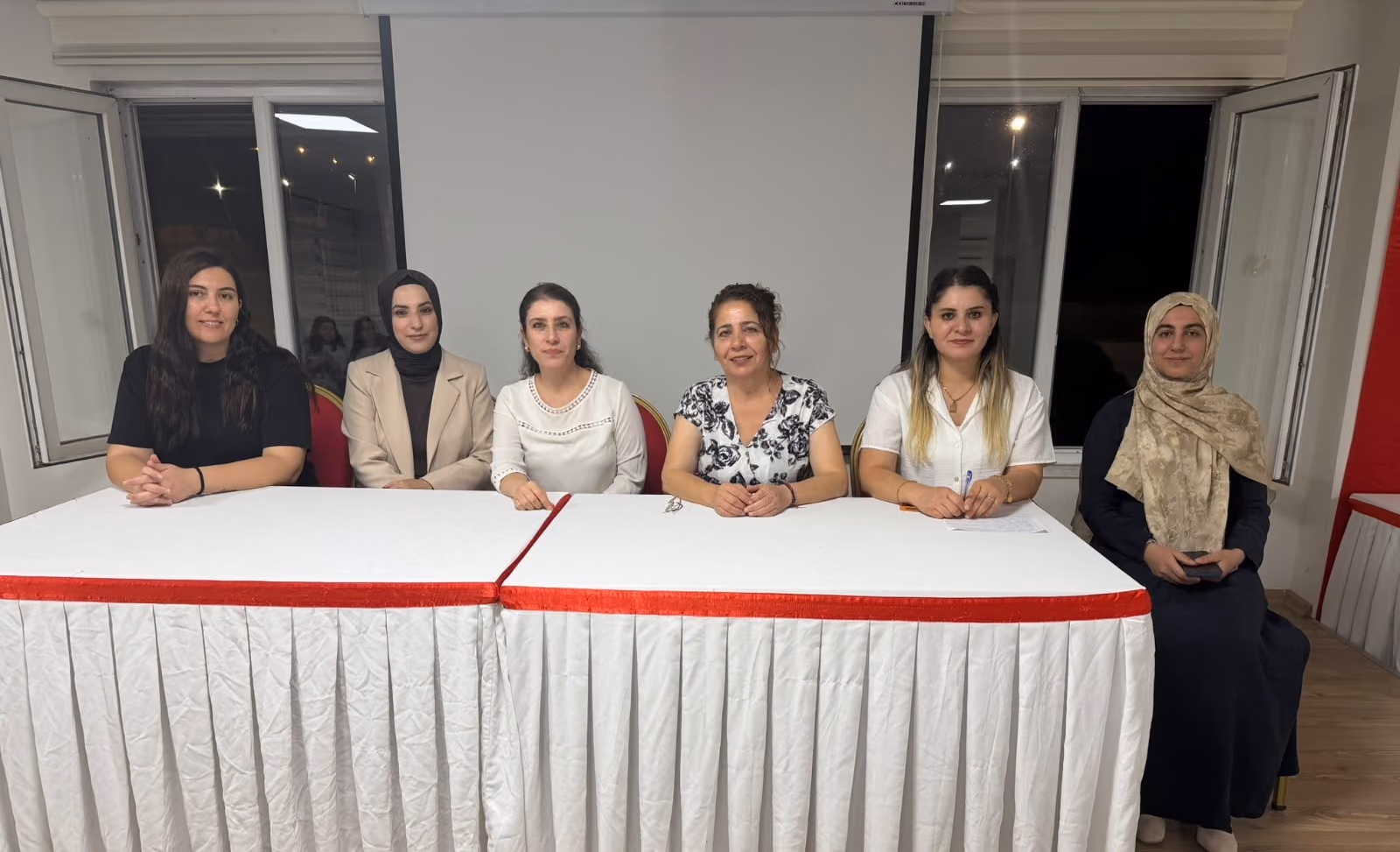 Süveybe Ana Kız Yurdunda Yeni Öğrencilere Uyum Toplantısı Düzenlendi (2)