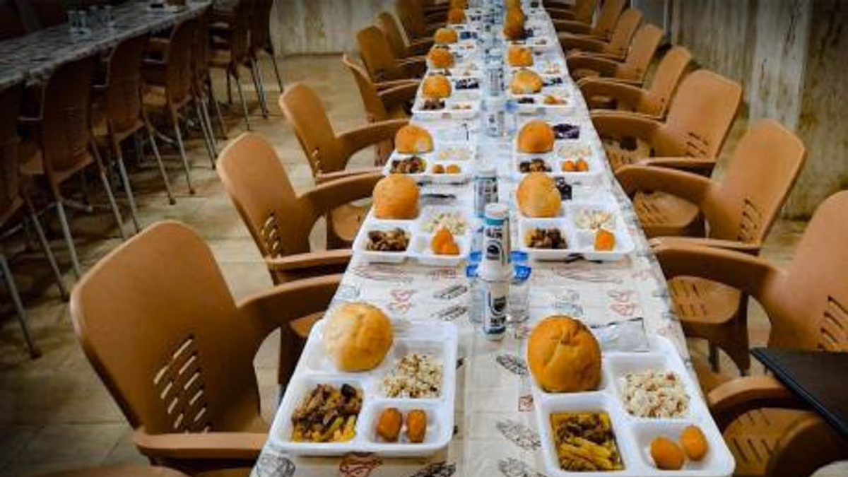 TAZİYEEVLERİNE 766 BİN 344 ÖĞÜN YEMEK DAĞITILDI (3)