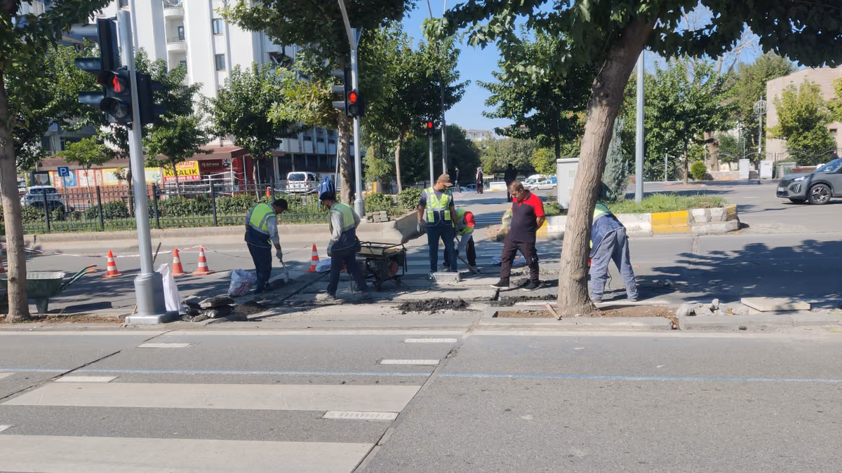 TRAFİĞE AKILLI DOKUNUŞ 310 IŞIKLI YAYA MODÜLÜ KULLANILDI (1)
