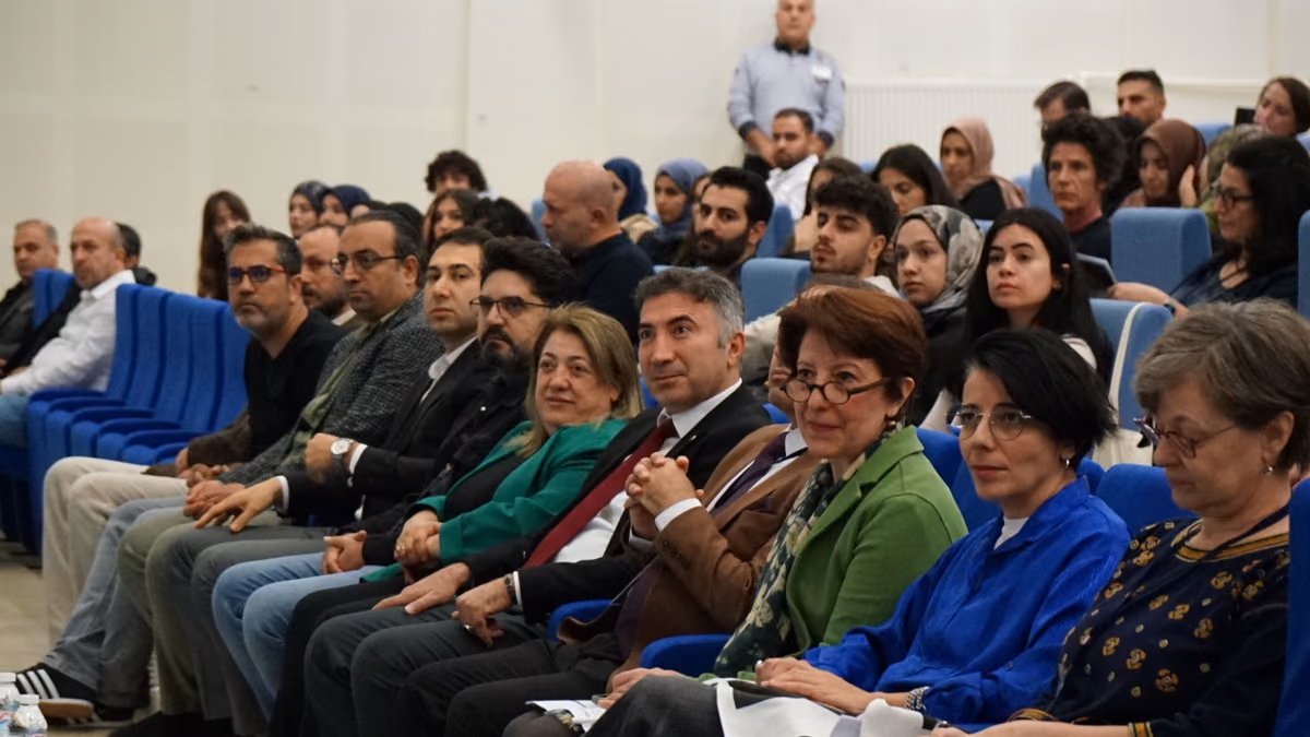 ULUSLARARASI AKADEMİSYENLER BATMAN’DA (1)