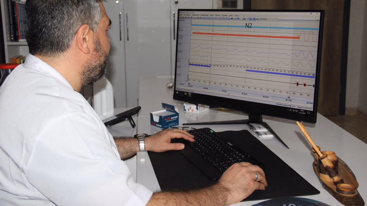 UYKU APNESİ KALP KRİZİ RİSKİNİ ARTIRABİLİR (2)