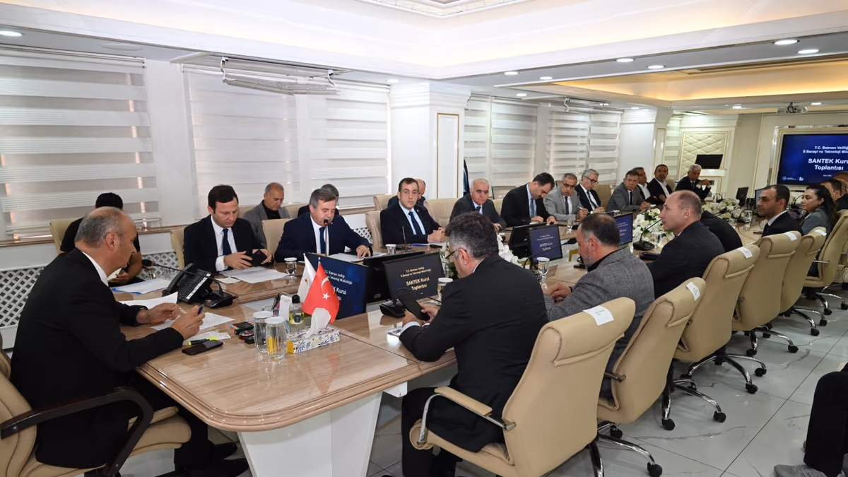 VALİ CANALP “BATMAN KATMA DEĞERLİ ÜRETİM YAPAN BİR ŞEHİR OLACAK” (1)
