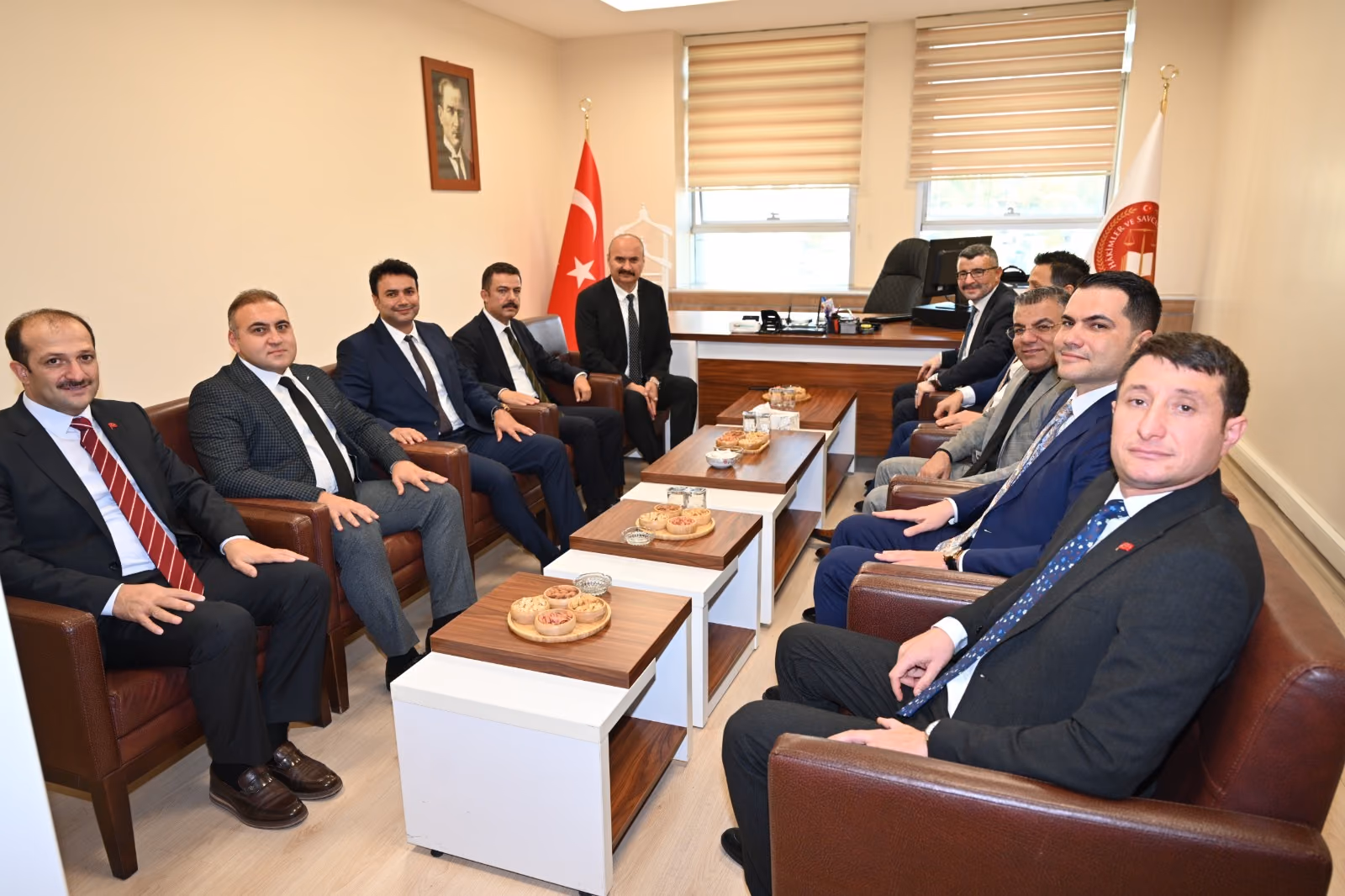 VALİ CANALP’TEN HSK MÜFETTİŞLERİNE ZİYARET (1)