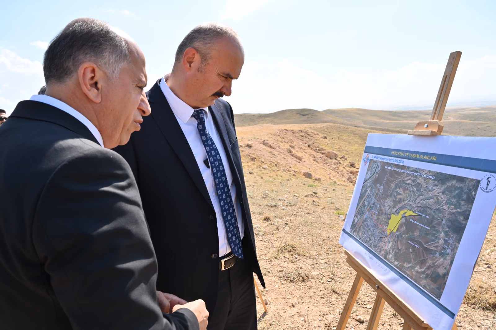 VALİ CANALP’TEN ZİLEK UYDU KENT ALANINDA İNCELEME (1)