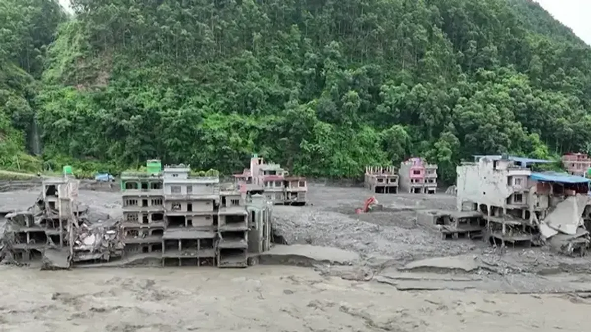 Güney Asya'da muson felaketi: Hindistan ve Nepal'de en az 85 can kaybı yaşandı